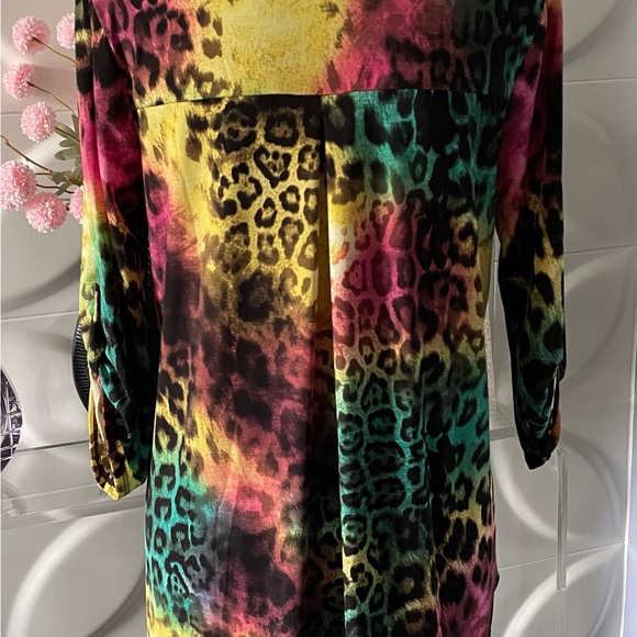 White Birch Women's Leopard Animal Print Multicolor Tunic Top Size Small - Picture 4 of 5